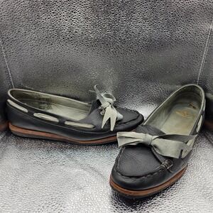 J Shoes‎ Latitude Leather Boat Shoes Women's Size 9.5 Navy - Blue Suede Laces